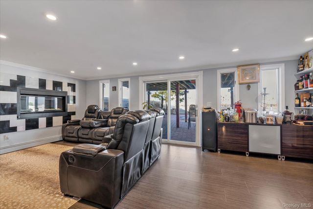 909 Gerry Avenue, Lido Beach, NY 11561