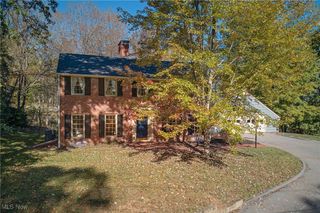 3 Hickory, Marietta, OH 45750