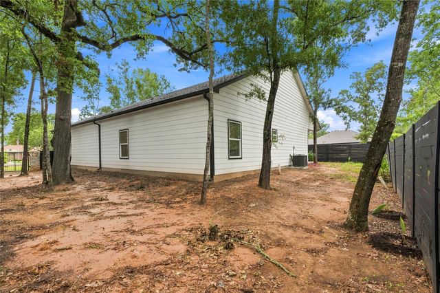 179 Knollwood Lane, Livingston, TX 77351