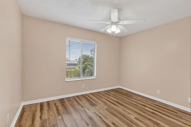 624 Sea Pine Way B3, Greenacres, FL 33415