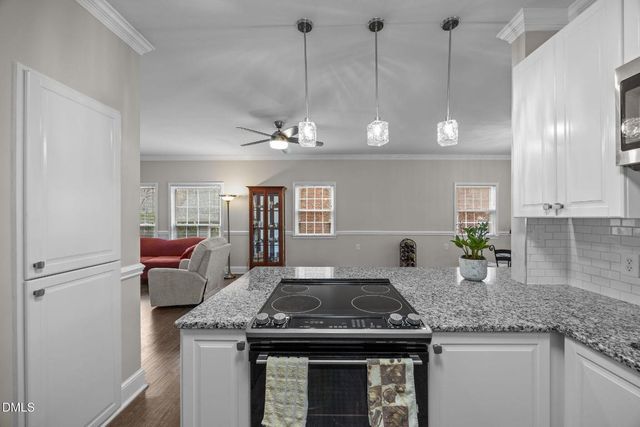 6 Willow Oak Street, Elon, NC 27244