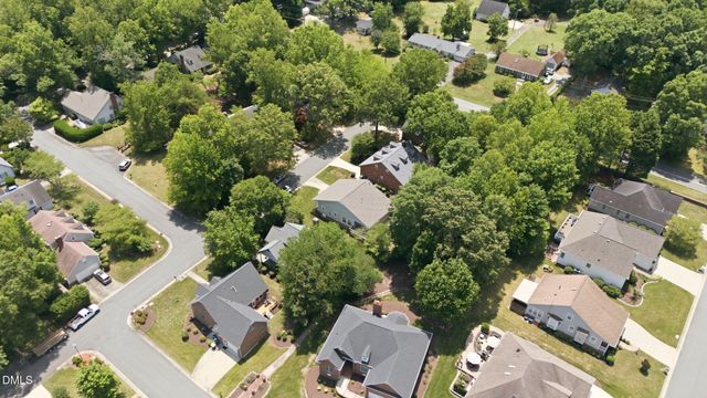 6 Willow Oak Street, Elon, NC 27244