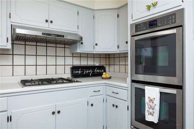 2021 Buckeye Dr, Ingleside, TX 78362