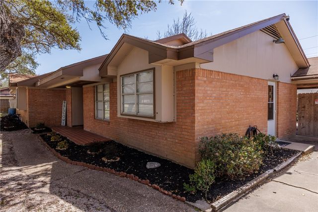 2021 Buckeye Dr, Ingleside, TX 78362