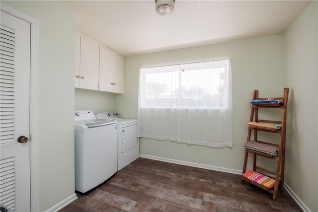 2021 Buckeye Dr, Ingleside, TX 78362