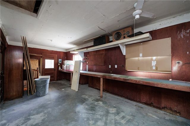 2021 Buckeye Dr, Ingleside, TX 78362