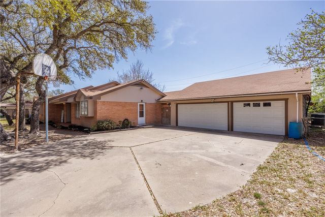 2021 Buckeye Dr, Ingleside, TX 78362