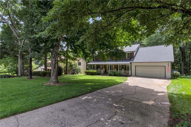 385 Summerfield Drive, Alpharetta, GA 30022