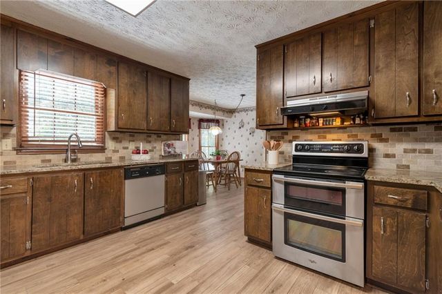 385 Summerfield Drive, Alpharetta, GA 30022