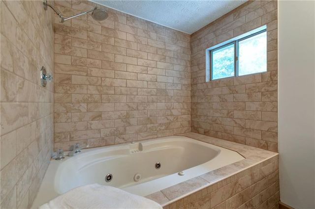 385 Summerfield Drive, Alpharetta, GA 30022