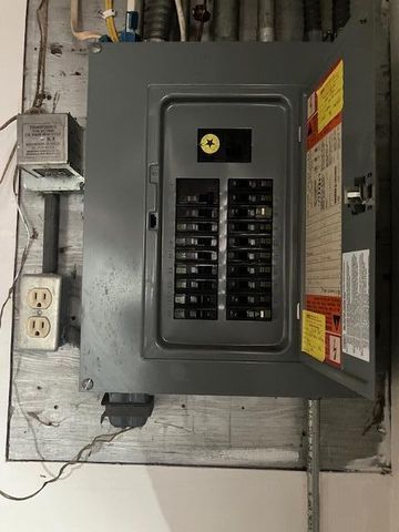 214 Emerald Street SE, Minneapolis, MN 55414