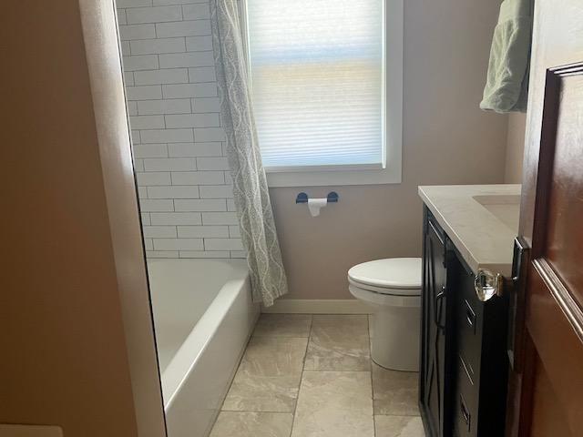 214 Emerald Street SE, Minneapolis, MN 55414