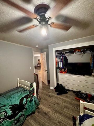 921 N Rose Street A, Phoenix, OR 97535