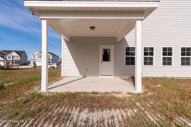 212 Shadow Grass Court, Stella, NC 28582