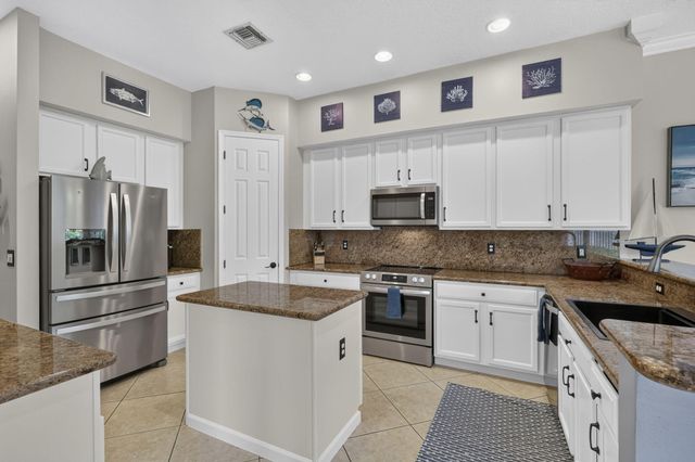 3360 Harness Circle, Wellington, FL 33449
