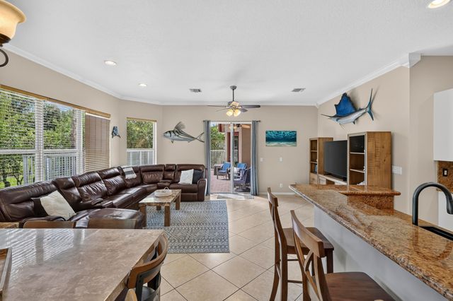 3360 Harness Circle, Wellington, FL 33449