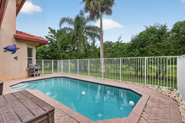 3360 Harness Circle, Wellington, FL 33449
