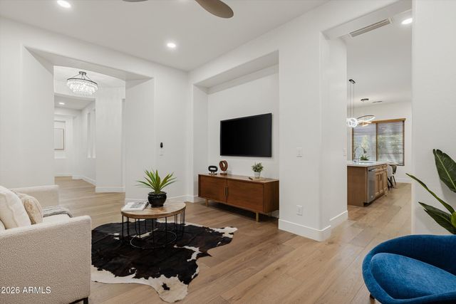 1708 W OBERLIN Way, Phoenix, AZ 85085