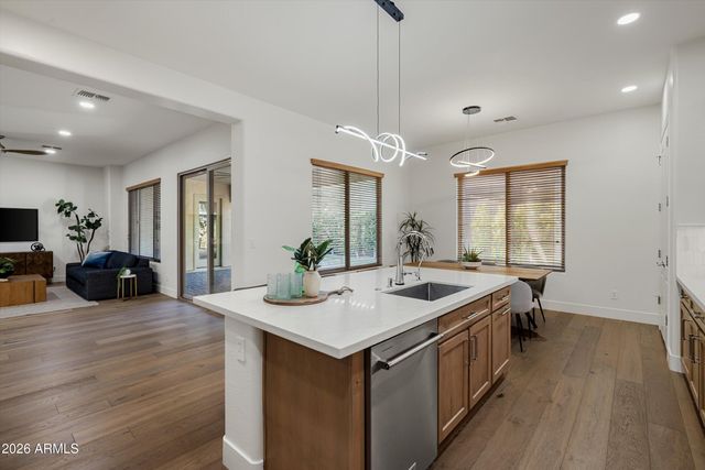 1708 W OBERLIN Way, Phoenix, AZ 85085