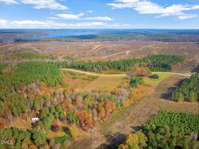 73 Pinnacle Shores Drive, Macon, NC 27551