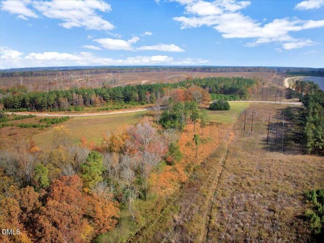 73 Pinnacle Shores Drive, Macon, NC 27551