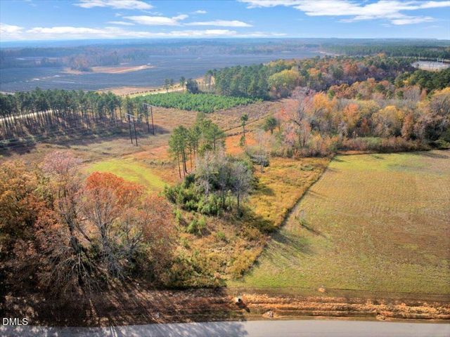 73 Pinnacle Shores Drive, Macon, NC 27551