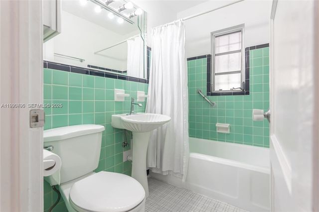 3165 SW 27th Ln 1, Miami, FL 33133