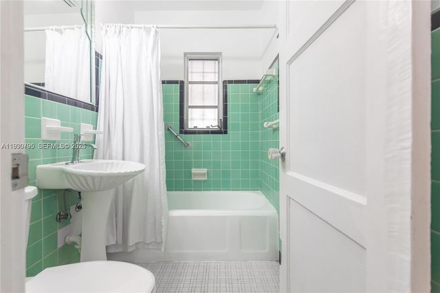 3165 SW 27th Ln 1, Miami, FL 33133