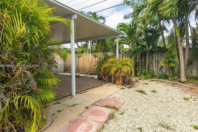 3165 SW 27th Ln 1, Miami, FL 33133