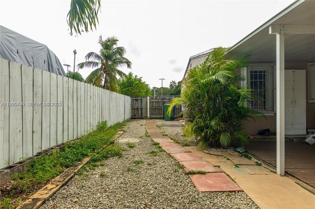 3165 SW 27th Ln 1, Miami, FL 33133