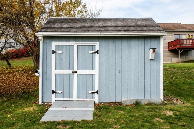 11 Maize Drive, Somersworth, NH 03878