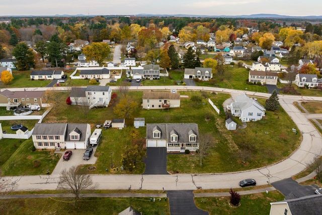 11 Maize Drive, Somersworth, NH 03878