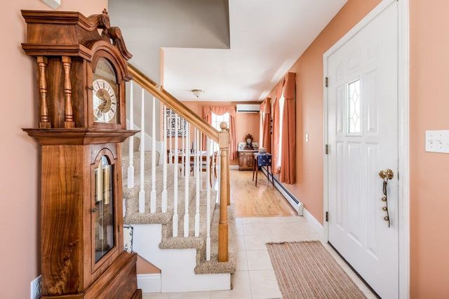 11 Maize Drive, Somersworth, NH 03878