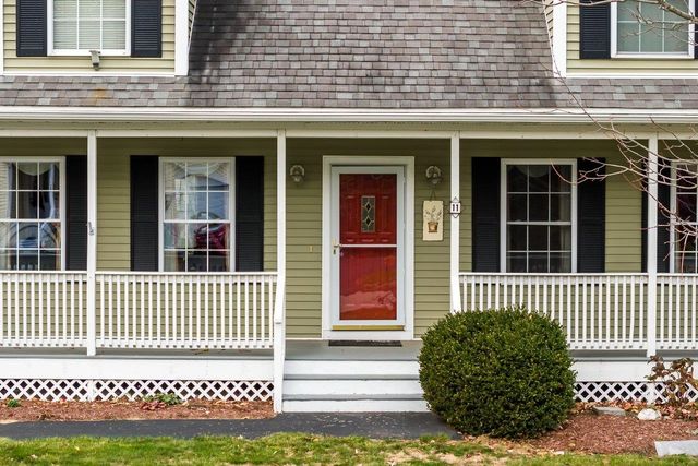 11 Maize Drive, Somersworth, NH 03878