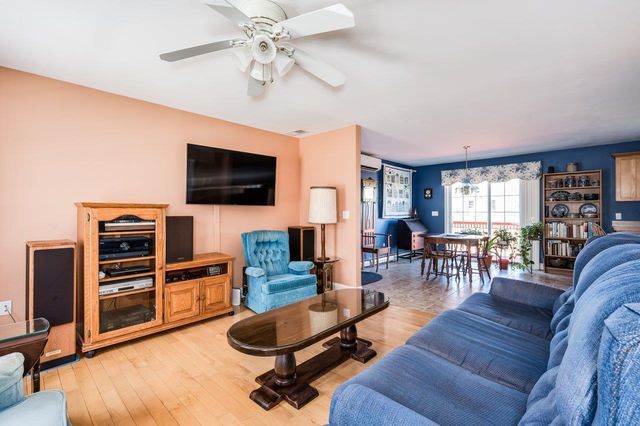 11 Maize Drive, Somersworth, NH 03878