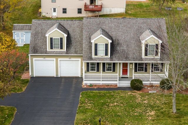 11 Maize Drive, Somersworth, NH 03878