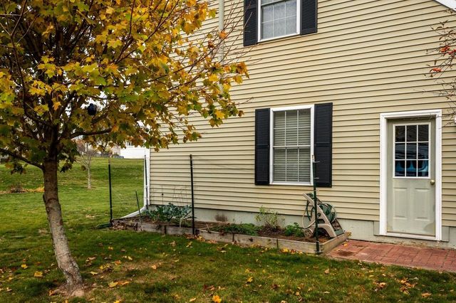 11 Maize Drive, Somersworth, NH 03878