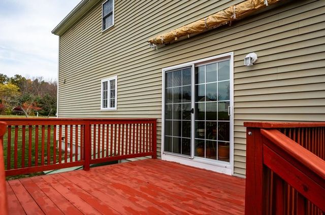 11 Maize Drive, Somersworth, NH 03878