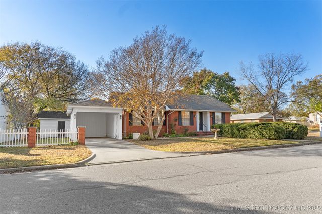 923 N 12th Avenue, Durant, OK 74701