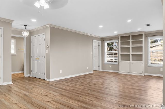 923 N 12th Avenue, Durant, OK 74701