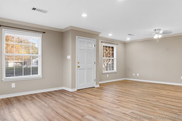 923 N 12th Avenue, Durant, OK 74701