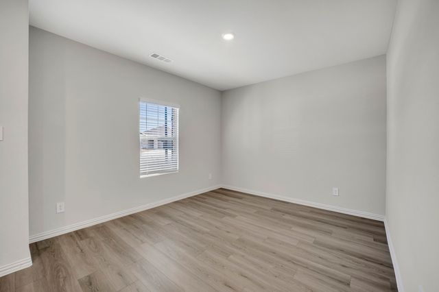 330 Sugarlands Drive, Greenville, TX 75402
