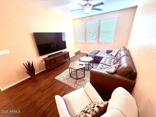 2329 E HUNTINGTON Drive, Phoenix, AZ 85040