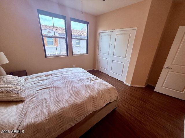 2329 E HUNTINGTON Drive, Phoenix, AZ 85040