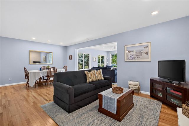 5190 Pier Road, Coloma, MI 49038