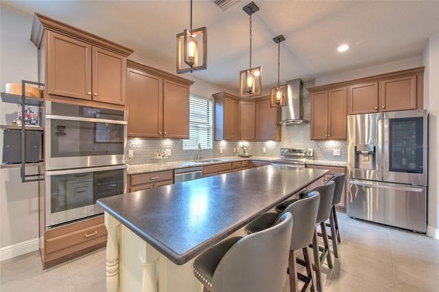 842 VINO VERDE CIRCLE, Brandon, FL 33511