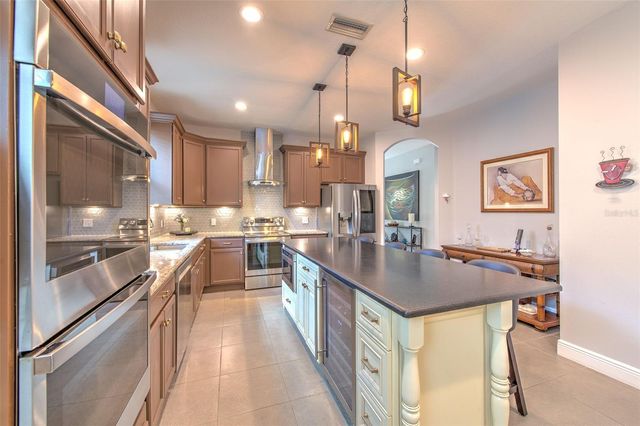 842 VINO VERDE CIRCLE, Brandon, FL 33511