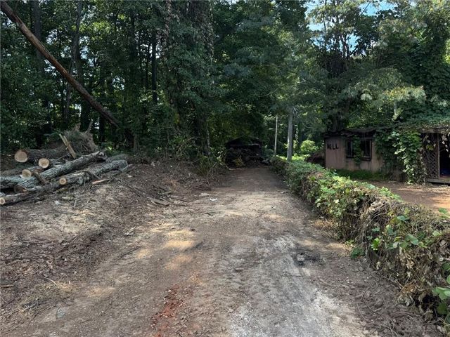 85 Maple N Street, Dawsonville, GA 30534