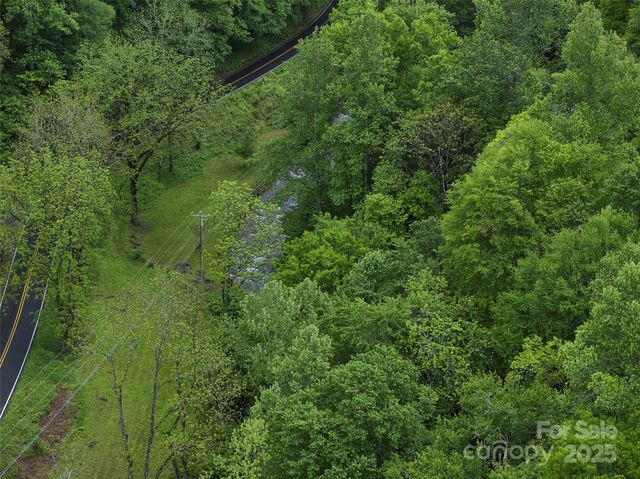 210 Conleys Creek Road, Whittier, NC 28789
