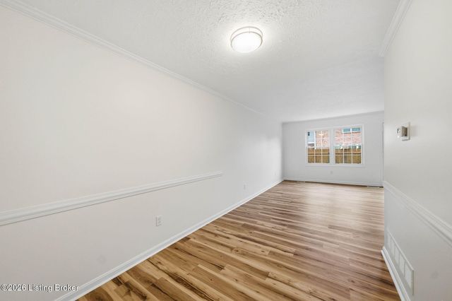 8609 Birch Ct, Louisville, KY 40242